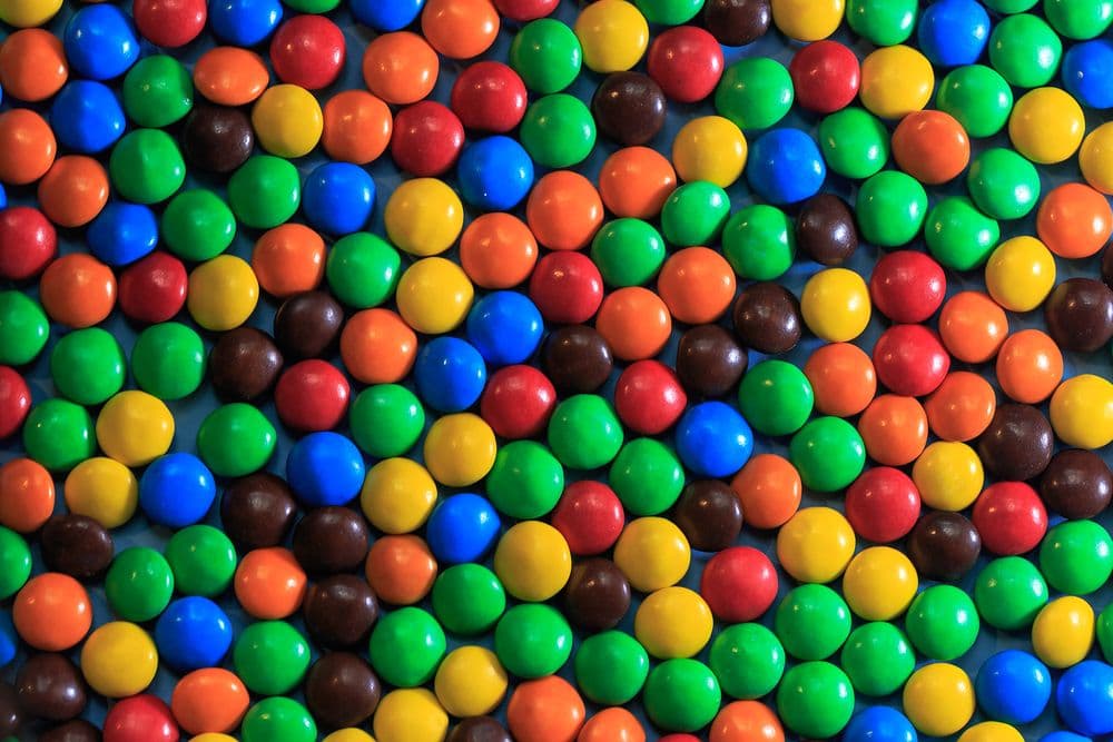 M&Ms of different colors. The cardinality of this (delicious) M&Ms dataset is quite low.